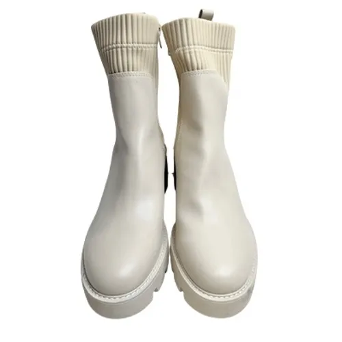 Bar III Cream Ribbed Sock Lug Sole Block Heel Winter Boots Size 11M - Image 4