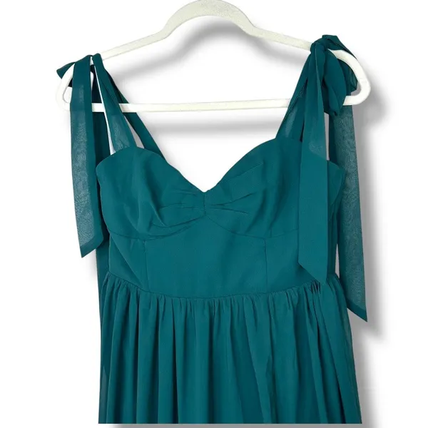 Lulus NWOT Radiant Charisma Emerald Chiffon Ruched Tie-Strap Maxi Dress Medium - Image 5