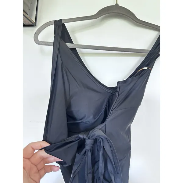 NWT Quince Black Tie Wrap One Piece Swimsuit Size Large - Image 3