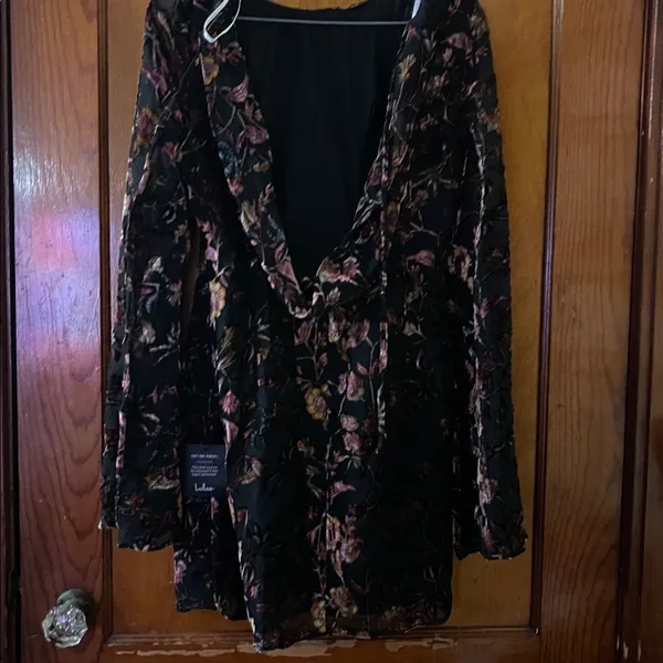 Lulus Charismatic Influence Black Burnout Velvet Cowl Back Mini Dress medium - Image 7