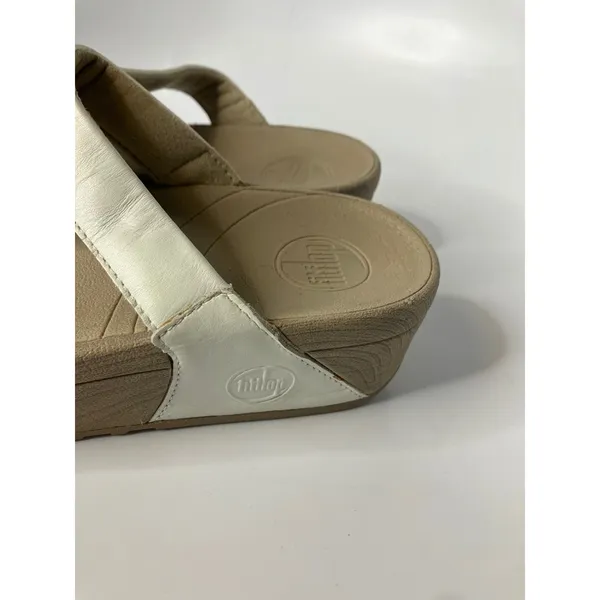 FitFlop Sandals Women Size 7 White Excellent Crystal Embellished Flip Flop thong - Image 4