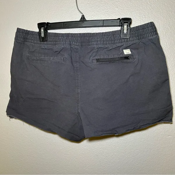 Vuori Vintage Ripstop Gray Raw Hem Elastic Waist Pull On Shorts Women’s Size XL - Image 4