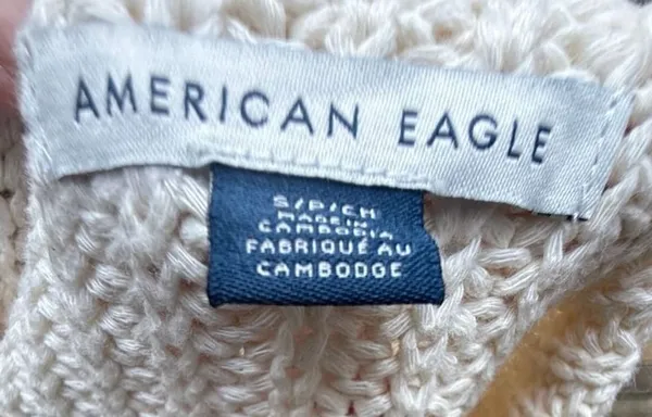 American Eagle Outfitters Women's Off-White Cable Knit Crop Top, Size S - Image 2