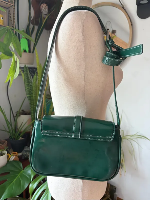 Urban Outfitters Green Indie Shiny Faux Leather Y2K Shoulder Bagette Preppy‎ - Image 4
