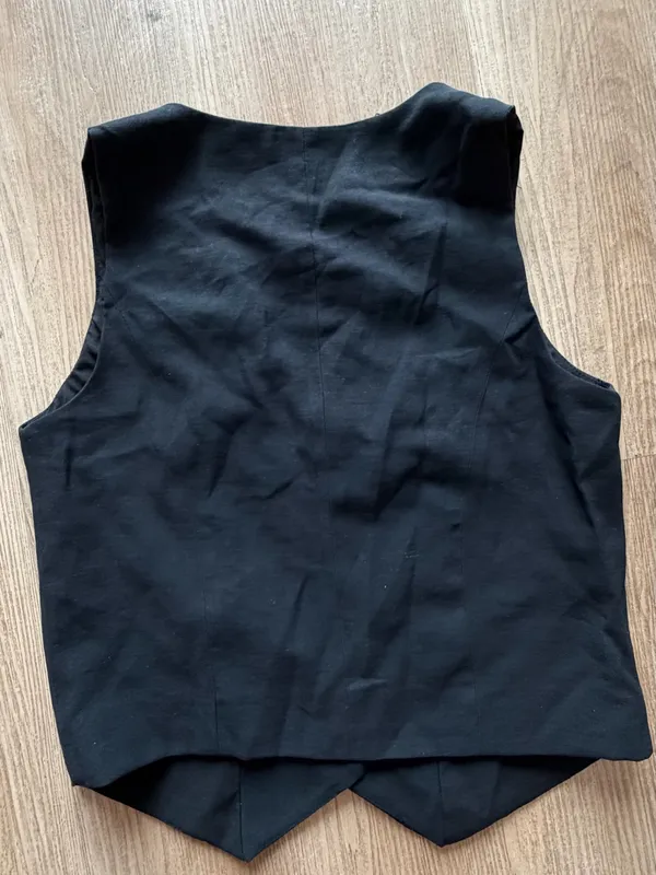 Black Button - Image 4