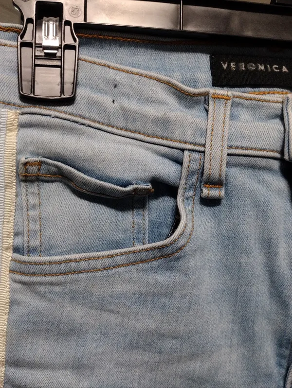 Veronica Beard Carly 11" Kick Flare Jeans - Image 2