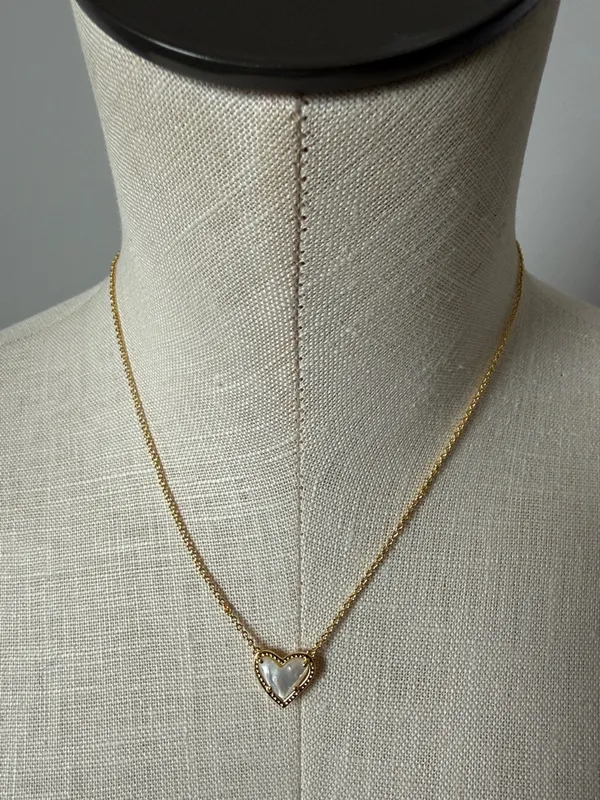 Kendra Scott Gold Heart Pendant Necklace with Mother-of-Pearl Inlay New - Image 6