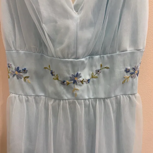VTG 60s Heiress Light Blue Floral Embroidered Mesh Overlay Nightgown Dress XS - Image 5
