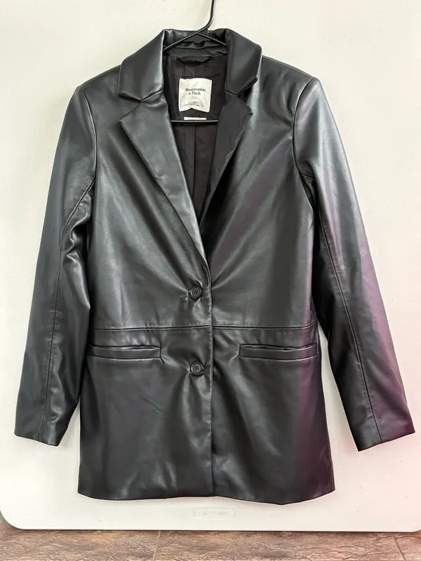 Abercrombie & Fitch Black Faux Leather Single-Breast Blazer - Image 2