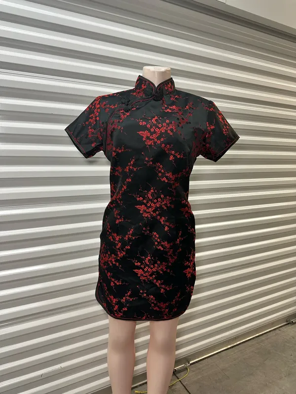 Authentic Chinese Qipao/Cheongsam Dress 🇨🇳 Black & Red Floral | Purchased in China - Image 2