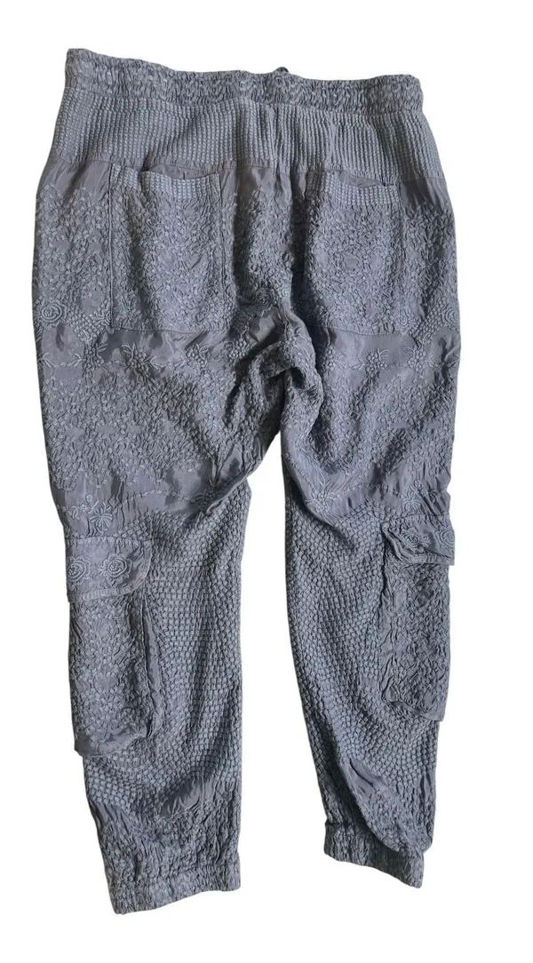Johnny Was lace look and embroidered pants beige sz Small NWOT - Image 3