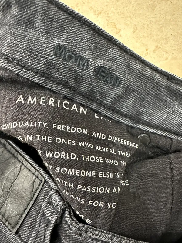 American Eagle Outfitters Mom Jean - Image 5