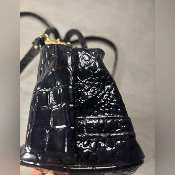 Vintage Renaissance Handicraft Black Patent Croc-Embossed Doctor Bag / Crossbody - Image 13