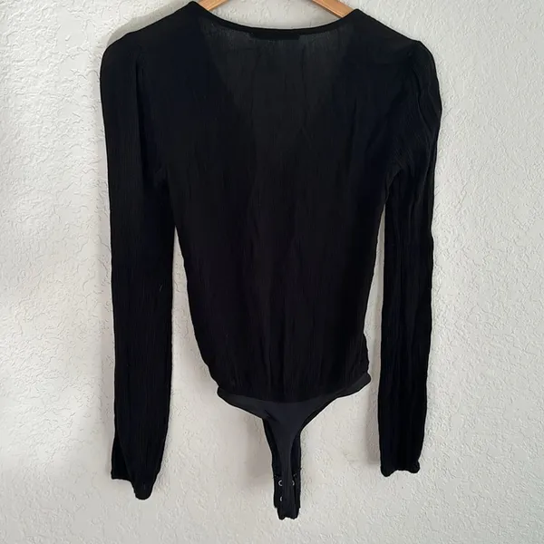 Abercrombie & Fitch Black Gauzy Crinkly Bodysuit Thong Long Sleeve Date Night XS - Image 6