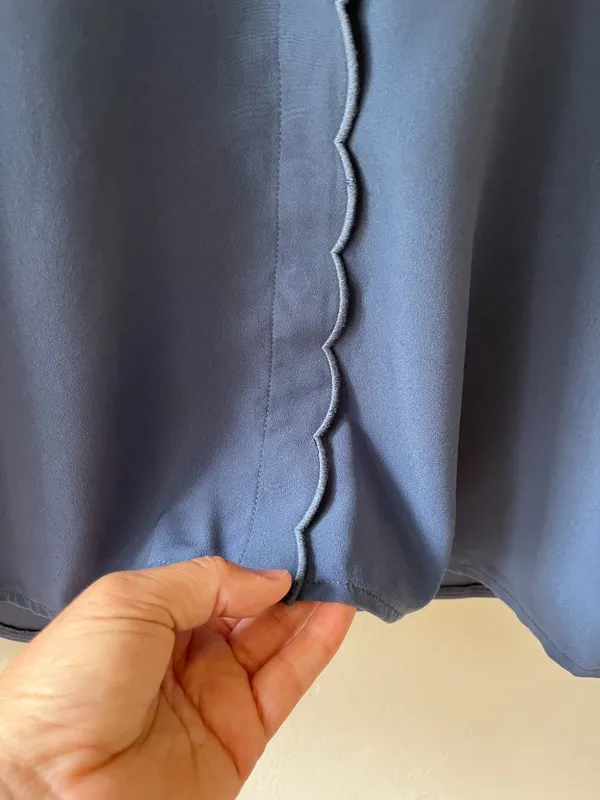 Ann Taylor Sz S Blue Scallopped Button Trim Tank Top Blouse - Image 5