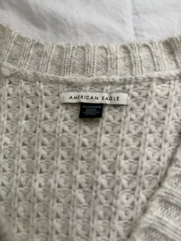 American Eagle So Soft Waffle V-Neck Sweater - Image 2