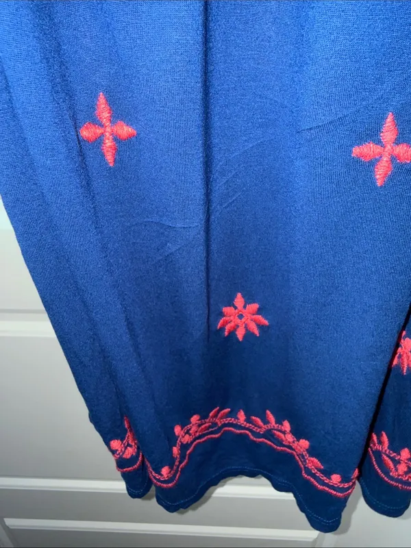 NWT Loft Women’s Navy Embroidered Sleeveless Dress large - Image 4