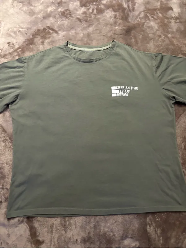 Dazy T-Shirt Women’s Size Olive Green Short Sleeve Women's Crewneck Tee - Image 6