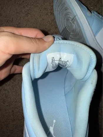 Air Jordan 1 - Image 4