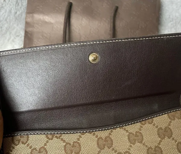 Gucci Wallet - Image 10