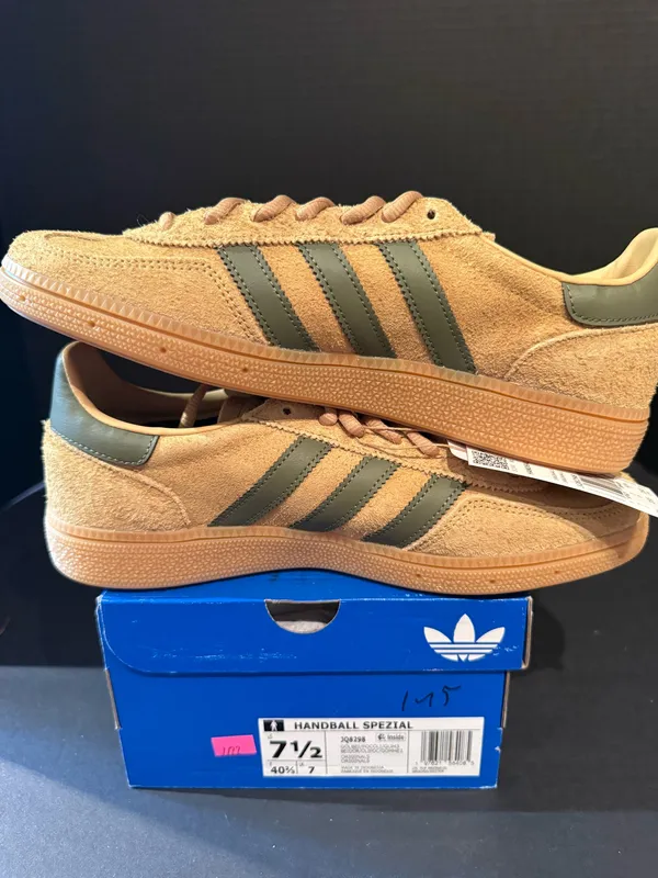 Adidas Handball Spezial Womens 8.5/7.5M - Image 2