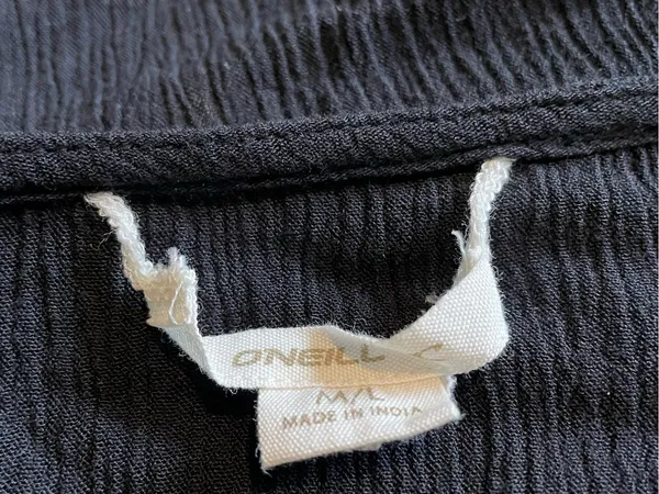 O'Neill Black Twist-Front Crop Top - Image 2