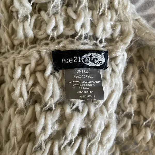 Rue 21 Chunky Knit Infinity Scarf Oatmeal Beige Loop Circle‎ Cozy Winter Warm Boho Chic - Image 2