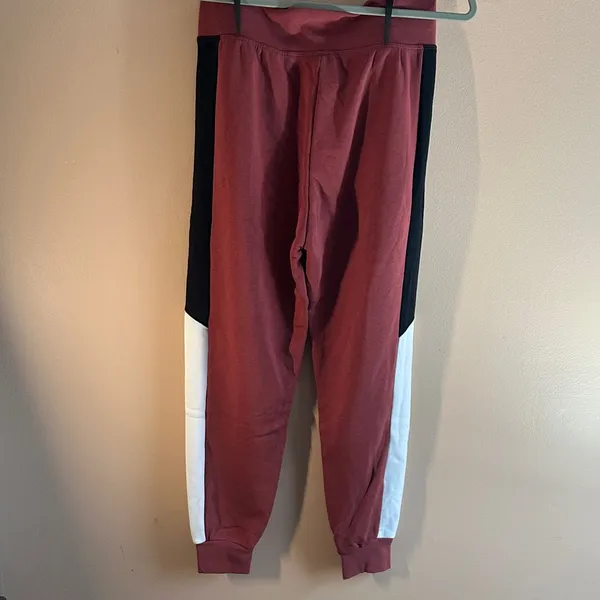 Nike Air Burgundy and Black Joggers - Image 7