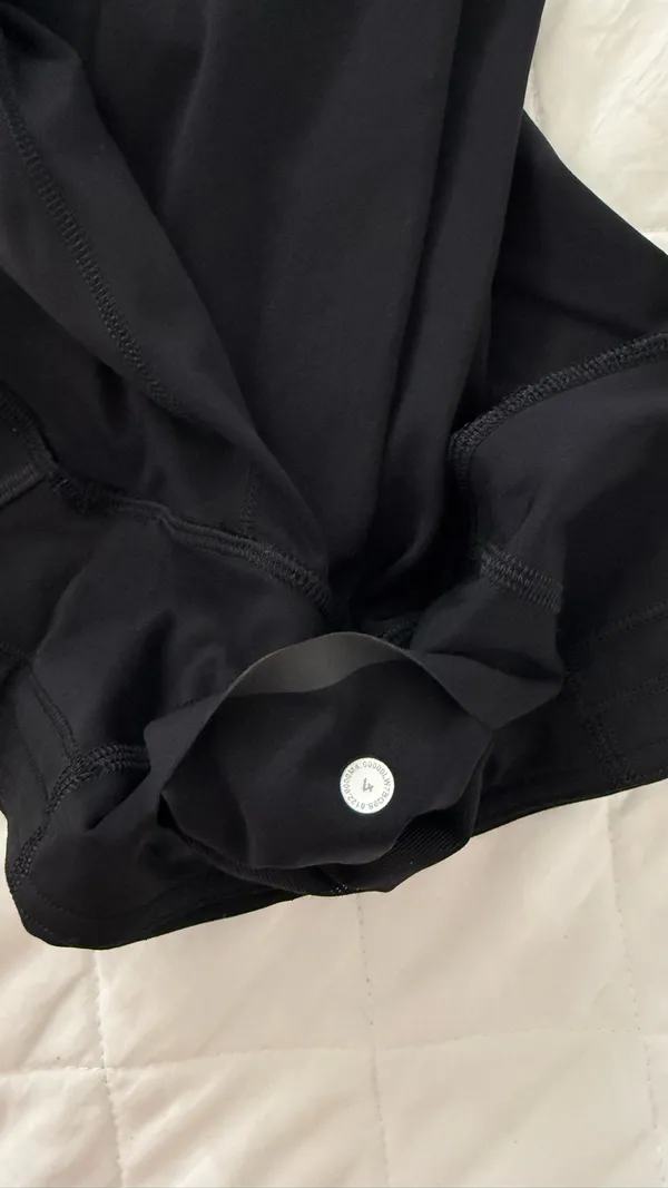 Lululemon Biker Shorts 6" - Image 3