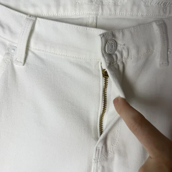 7 For All Mankind White Straight Leg Jeans Women’s Size 32 Stretch Denim - Image 5