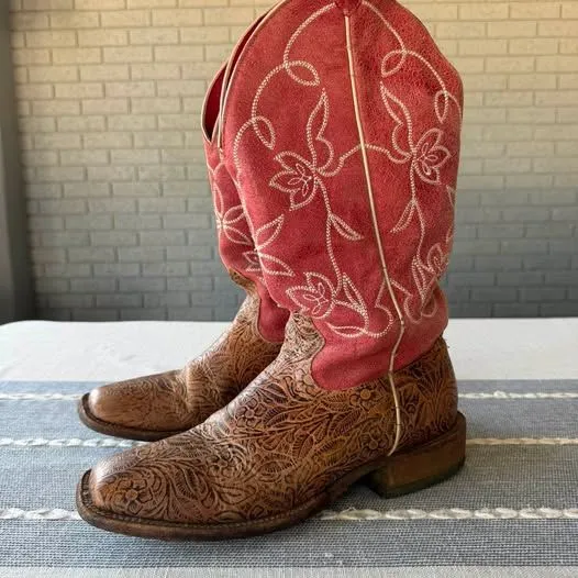 Macie Bean Cowgirl Boots Women's Size 9 Floral Tooled Leather - Image 3