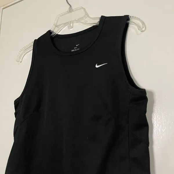 Nike Black Cropped Knit Tank Top Size Medium (8-10) - Image 2