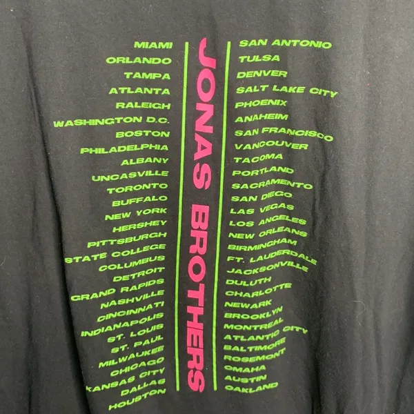 Gildan Jonas Brothers 2019 2020 Happiness Begins Concert Music T-Shirt Tee M-088 Sz L - Image 6