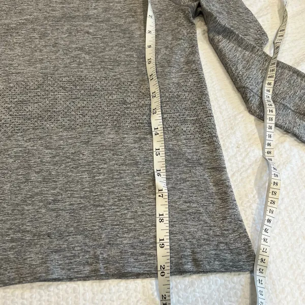 Lululemon swiftly tech long sleeve 2.0 size 4 women - Image 3