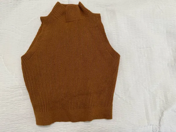 Pants store sweater vest - Image 2