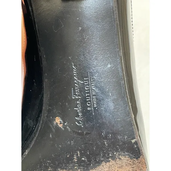Salvatore Ferragamo Vara Bow Slides 8 Black Patent Leather Elegant Designer Sandals - Image 11