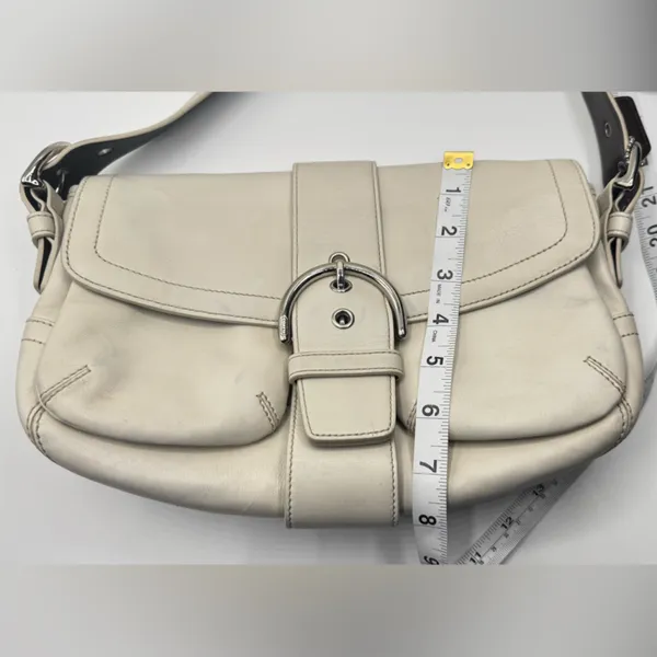 Coach vintage3653 Soho Y2k Double Pocket Buckle Flap Cream Leather Shoulder Bag - Image 4