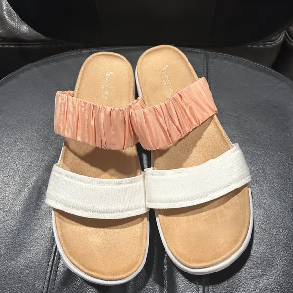 UGG Women's Sandals in Peach and White - Image 6