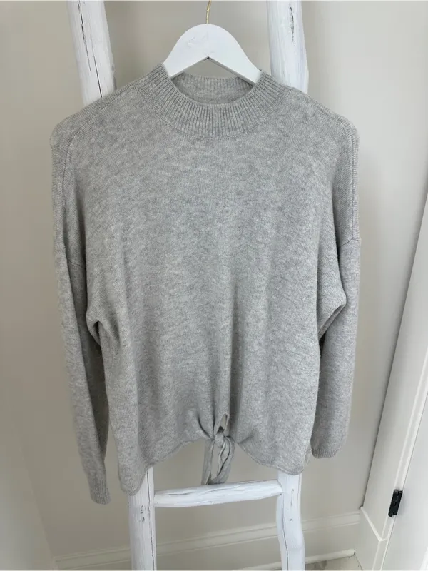 Loft Women’s Tie Hem Soft Crewneck Gray Sweater Size Large - Image 8