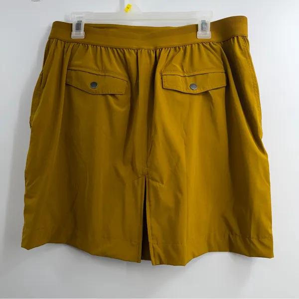 Athleta Vienna Cargo Skort Womens 16 Harvest Gold Hiking Golf Utility - Image 3