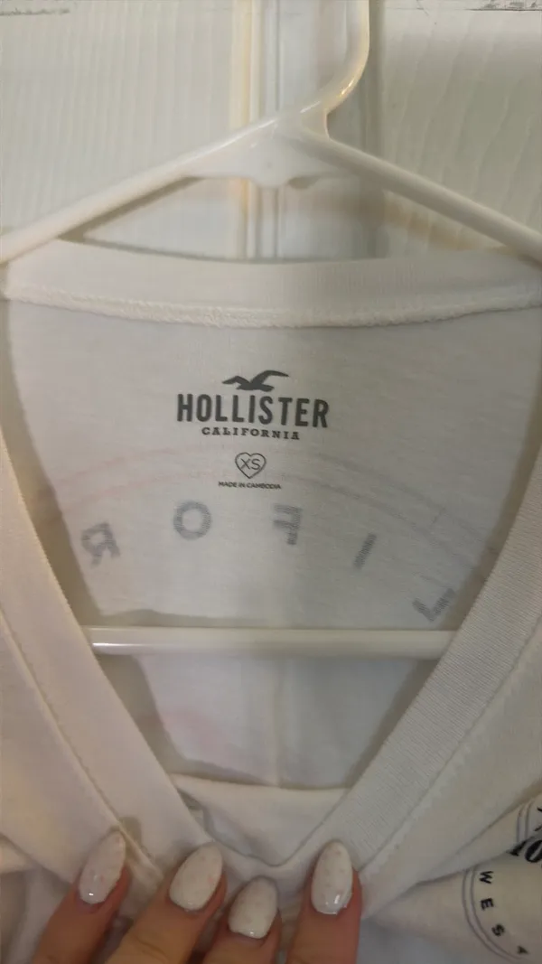 White Cropped Hollister Long Sleeve - Image 3