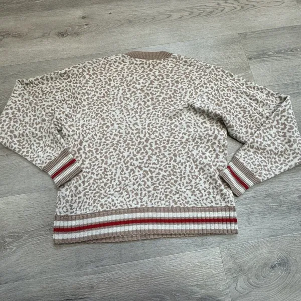 Splendid Size Small Beige Leopard‎ Print Cashmere Blend Pullover Sweater - Image 2