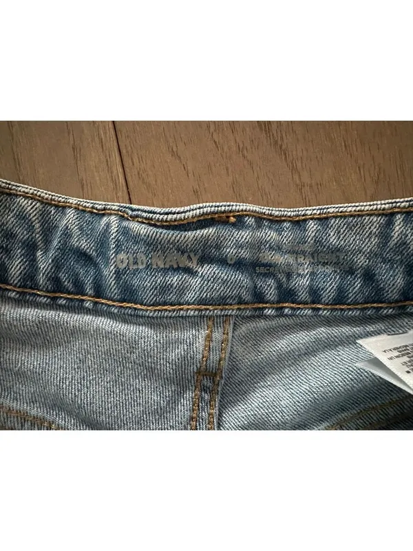 Old Navy OG Straight Blue Jean Shorts Size 0 - Image 2
