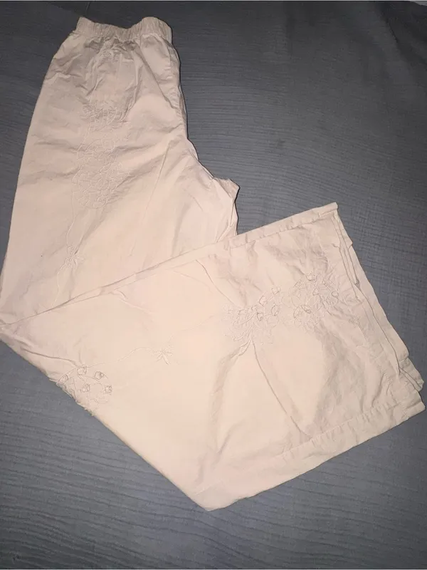 Zara Cream Wide-Leg Embroidered Jeans - Image 3