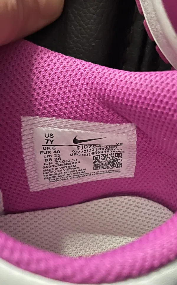 Nike Dunks - Image 5