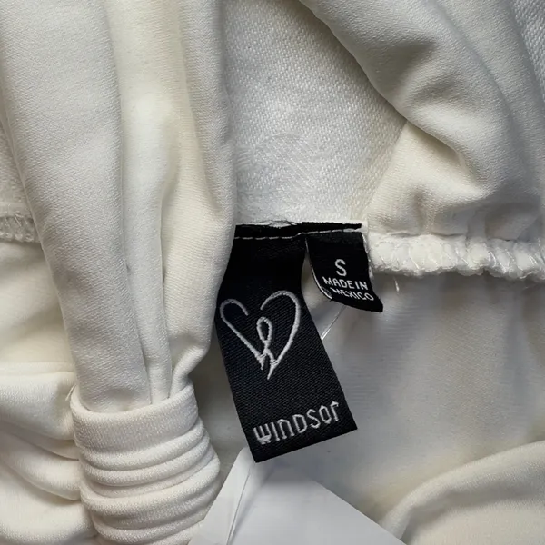 NWT Windsor Bandeau Style One Shoulder White Twist Front Crop Top SMALL - Image 9