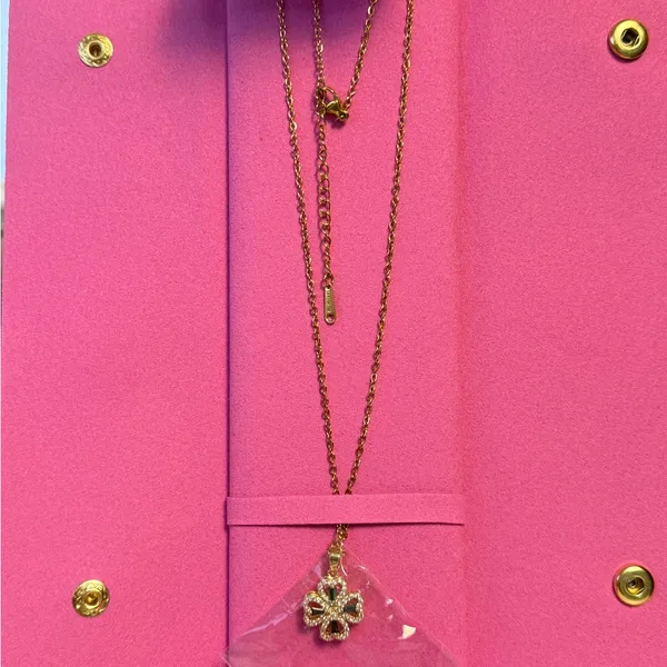 Elegant Gold Necklace with Four Leaf Pendant with Green Stones - Image 3