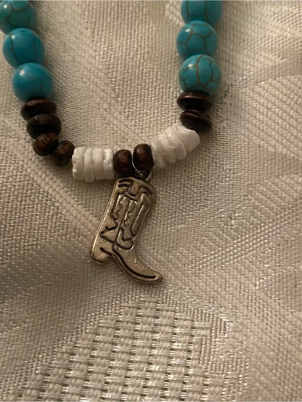 16” Necklace Cowboy Boot Pendant Faux Turquoise Black & White Beads Western - Image 4