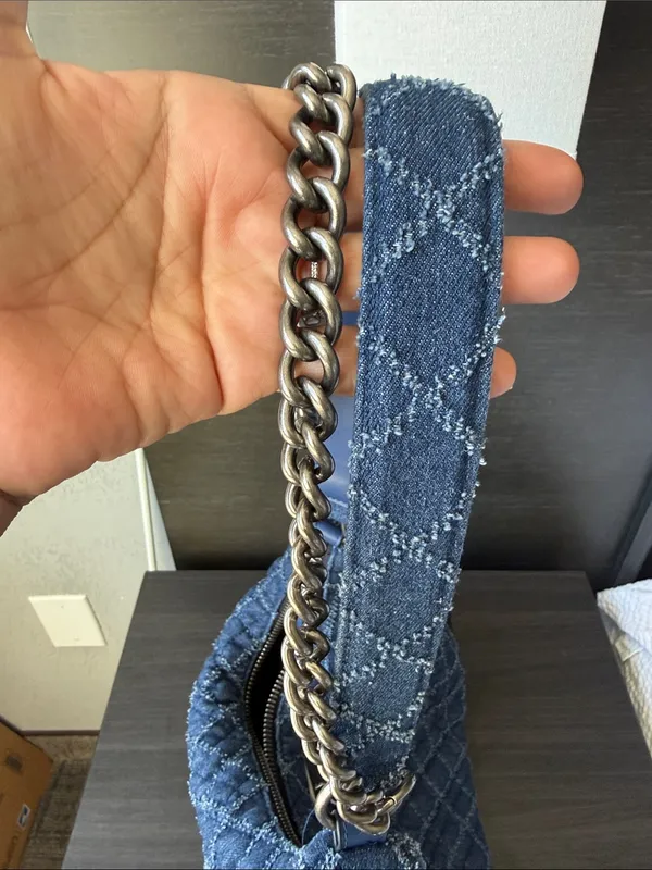 Kurt Geiger quilted Denim Shoulder Bag with Chain Strap - Blue - Image 9