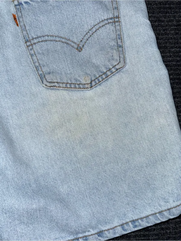 Vintage 90s Levis 950 Orange Tab Relaxed Denim Shorts Distressed 6 / 26 USA Made - Image 4